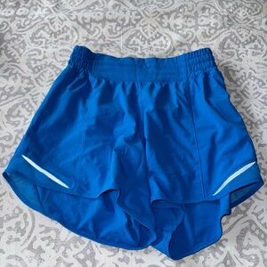 Lululemon Hotty Hot Shorts, size 4 - high rise, color: Poolside